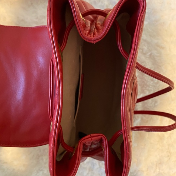 Authentic Gucci Matelasse GG Marmont Flap Backpack - Picture 5 of 16